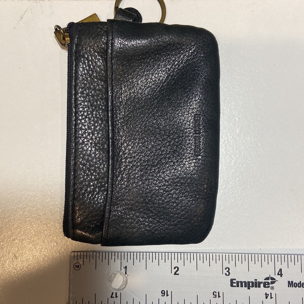 Fossil black keychain coin purse genuine black leather EUC soft - Picture 4 of 5